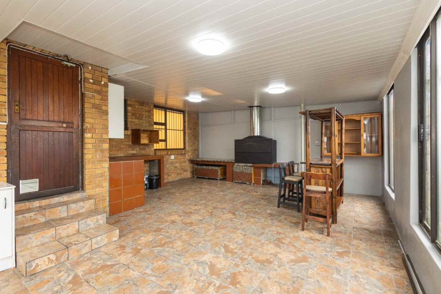 3 Bedroom Property for Sale in Protea Heights Western Cape